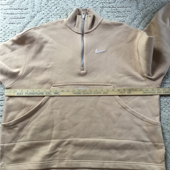 Nike Sweatshirt - Picture 2 of 8